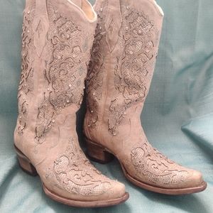 I never have anywhere to wear these and these boots should be shown off!!!